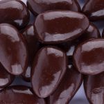 60068-amandes-chocolats-noir-grillÃ©es
